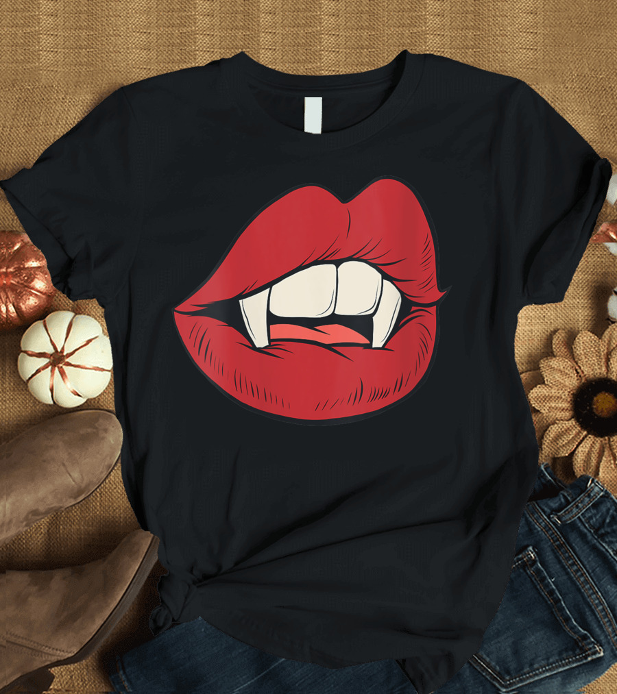 Women Vampire Kiss Halloween Rock Punk Goth Lips Fangs T-Shirt