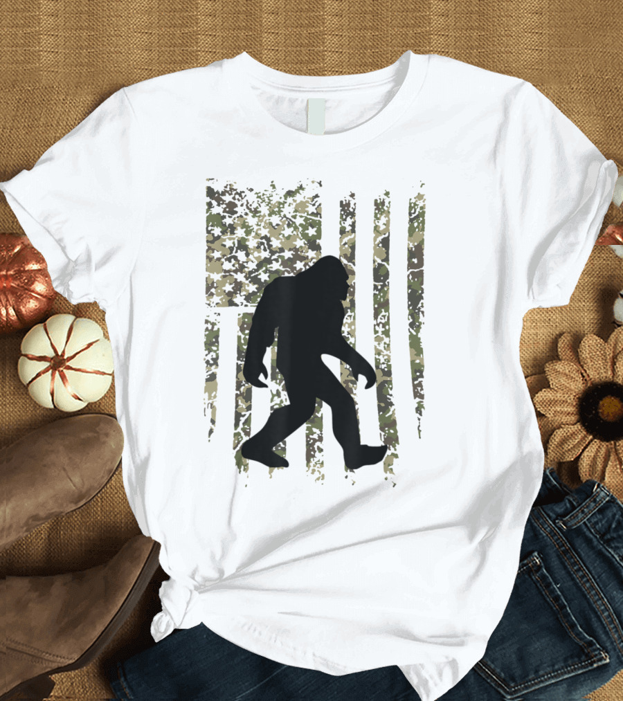 I Believe Bigfoot Sasquatch Camo Flag Patriotic Forest Walk T-Shirt