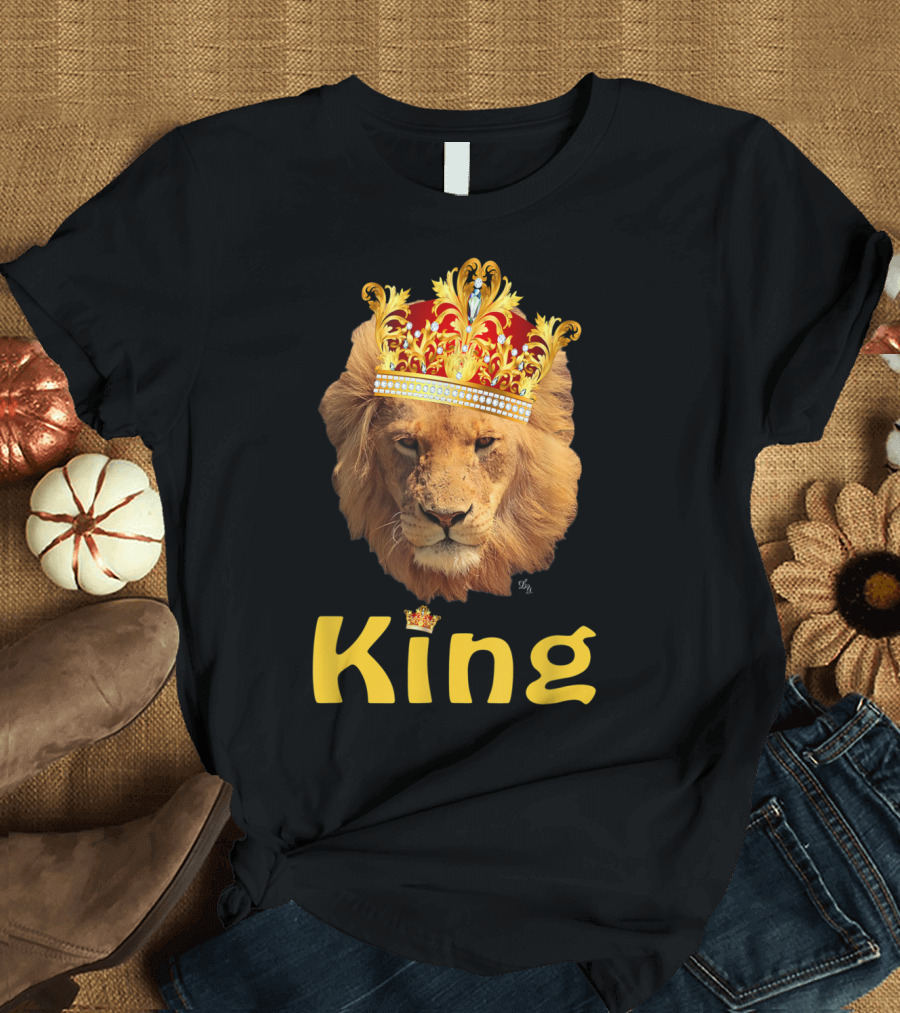 King Lion Head with Crown Jewels Royalty Gold T-Shirt