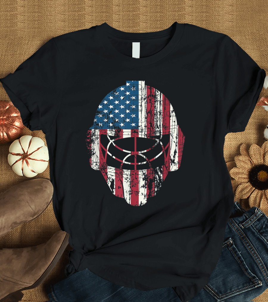 American Flag Hockey Player Helmet Vintage Grunge T-Shirt