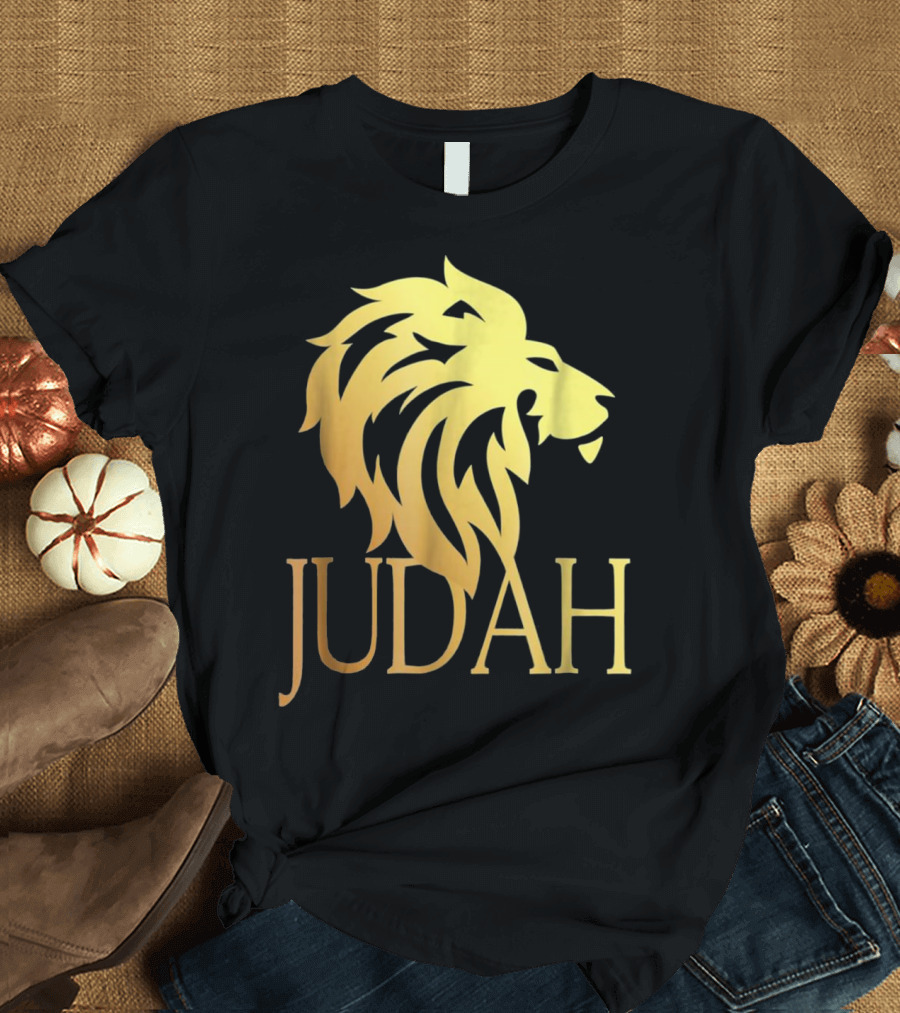 Tribe Of Judah Lion Messianic Yahsh Golden Lion Head Judah T-Shirt