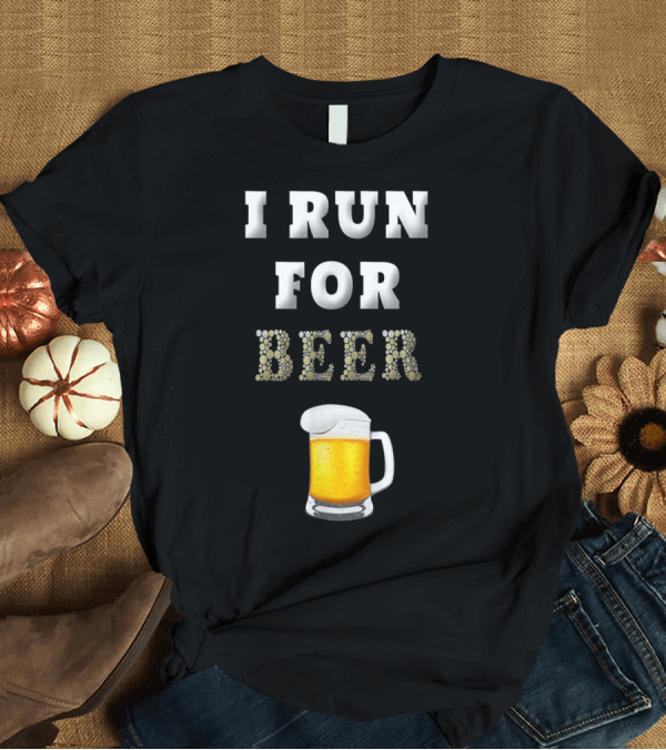 T-Shirt: I Run For Beer with Mug Illustration Funny Running T-Shirt I Run For Beer with Mug Illustration Funny Running T-Shirt