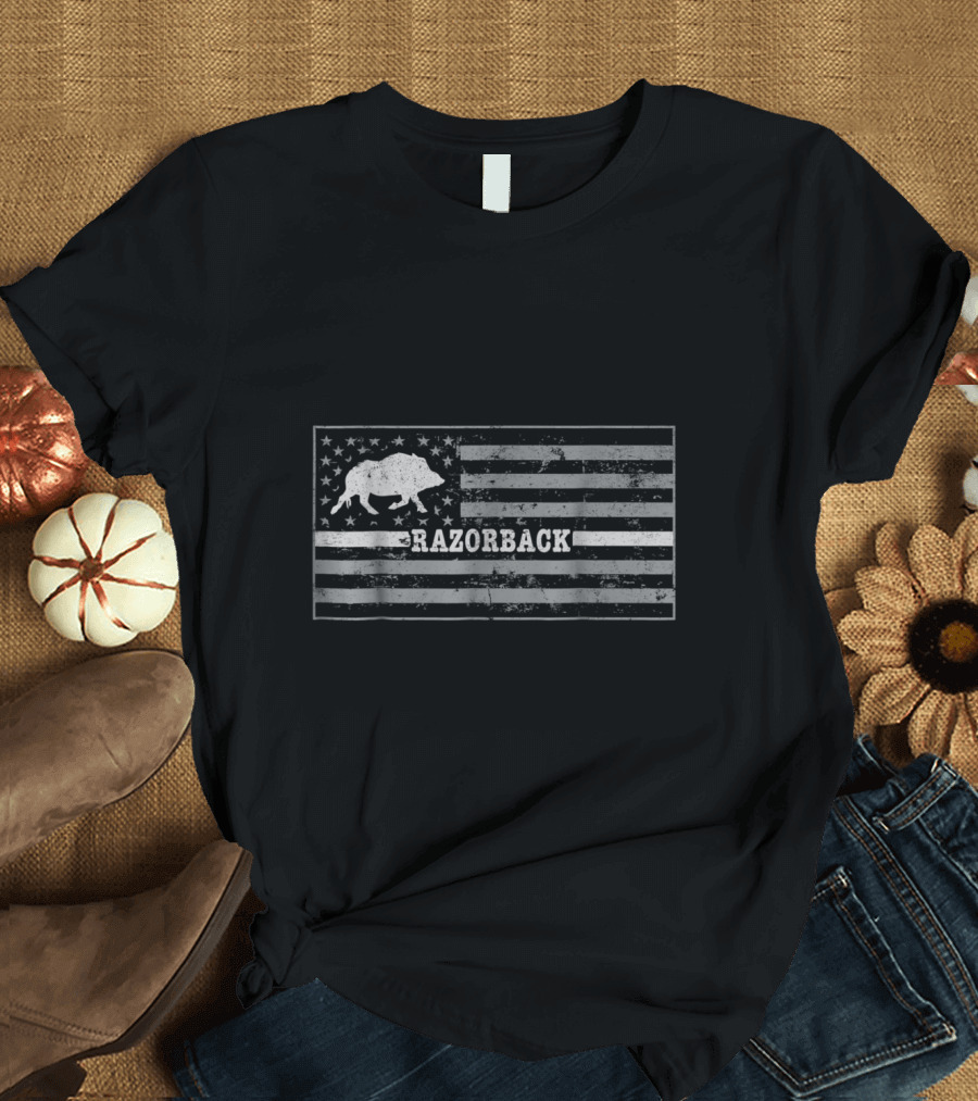 Razorback Feral Hog Hunting Flag T-Shirt