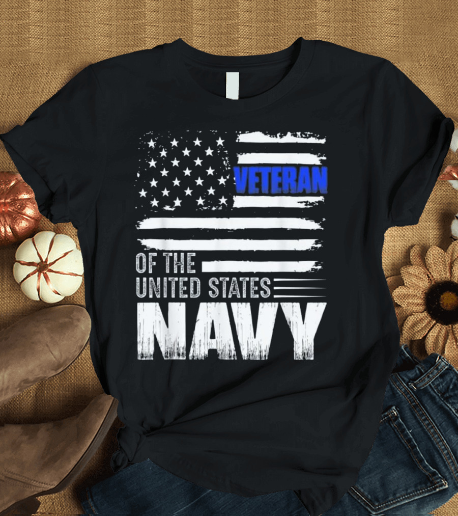 Veteran of the United States Navy USA Flag T-Shirt