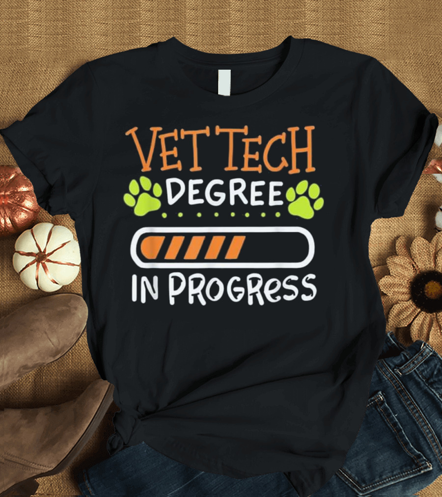 Vet Tech Degree in Progress - Cute Veterinary Paws T-Shirt