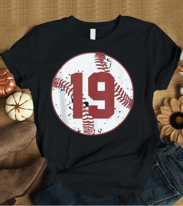 T-Shirt: 19 Vintage Baseball Numbers T-Shirt 19 Vintage Baseball Numbers T-Shirt