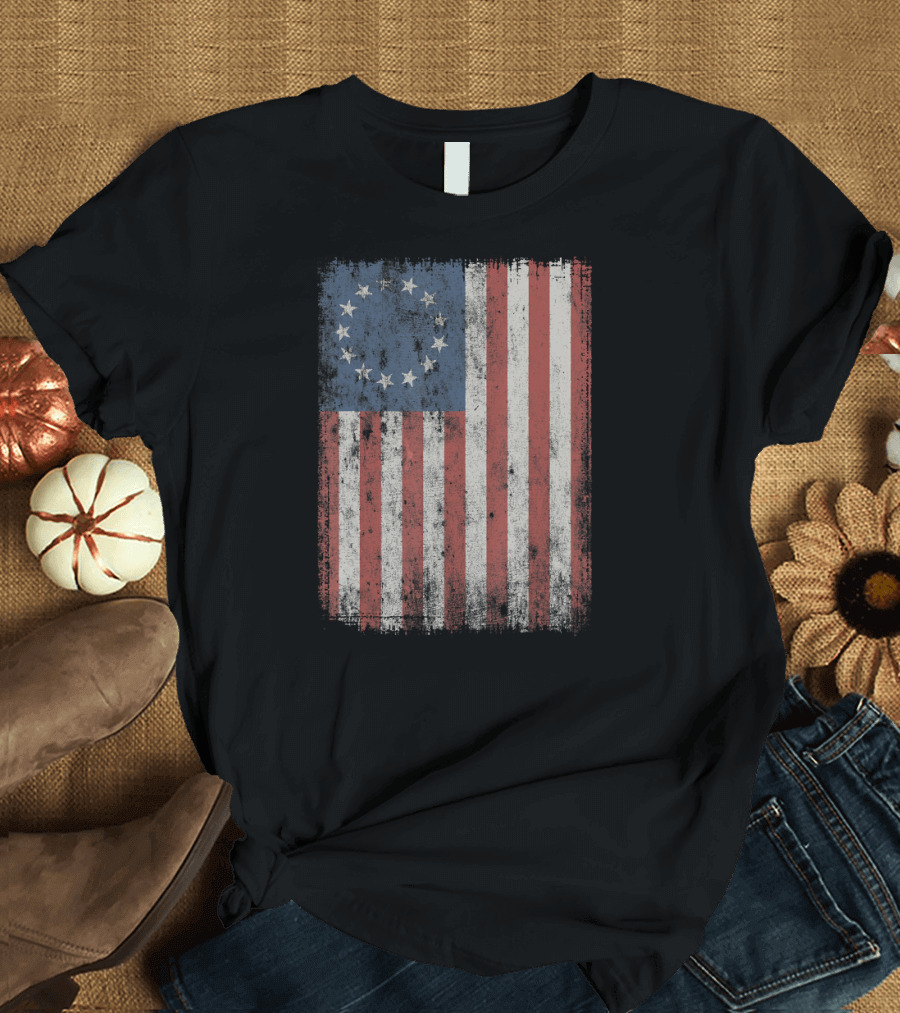 Betsy Ross Flag Vintage Distressed American Flag T-Shirt
