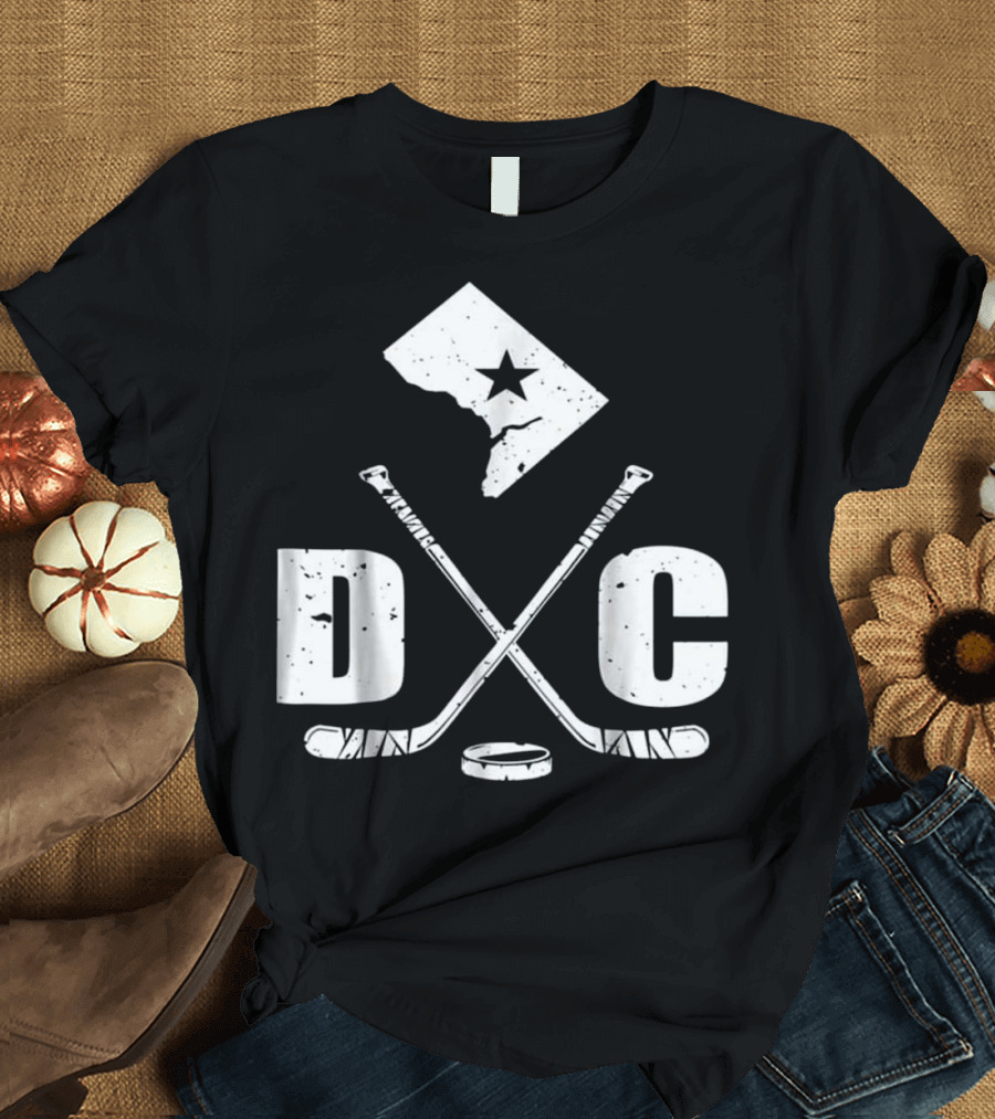 Washington DC Hockey Ice Hockey Stick and Puck Star Map T-Shirt