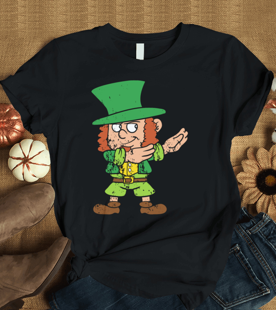 Retro Vintage Grunge Christmas Xmas Elf Elves Dancingcartoon T-Shirt