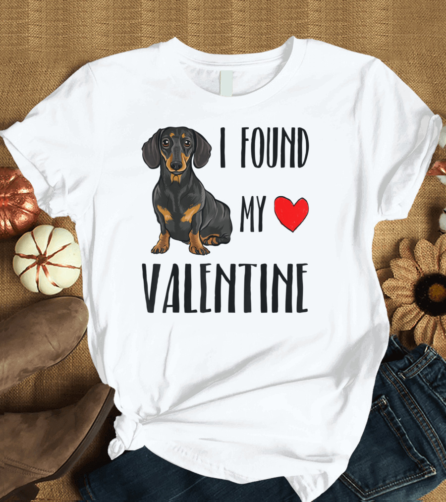 I Found My Valentine Black Dachshund Dog Heart T-Shirt