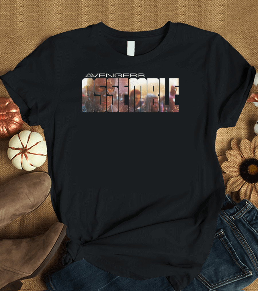 Marvel Avengers Endgame Assemble Heroic Team Image T-Shirt
