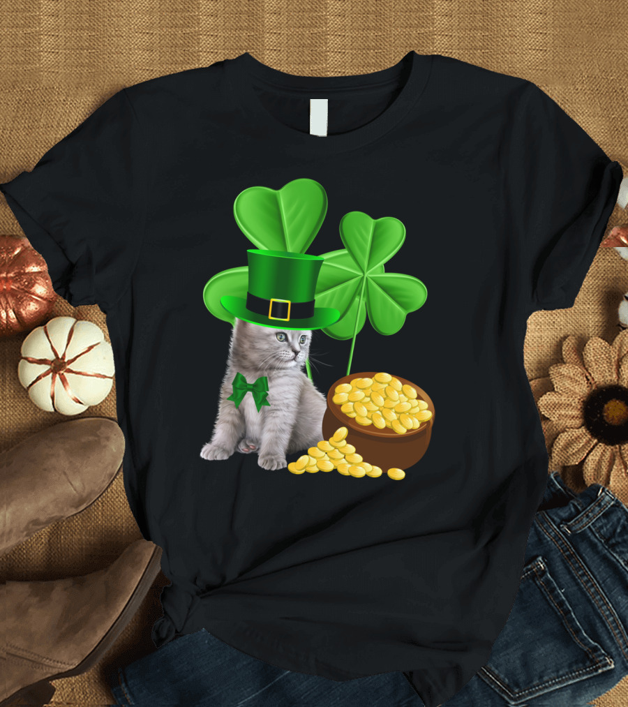 Colorpoint Shorthair Cat with Leprechaun Hat and Gold Coins St Patrick's Day T-Shirt