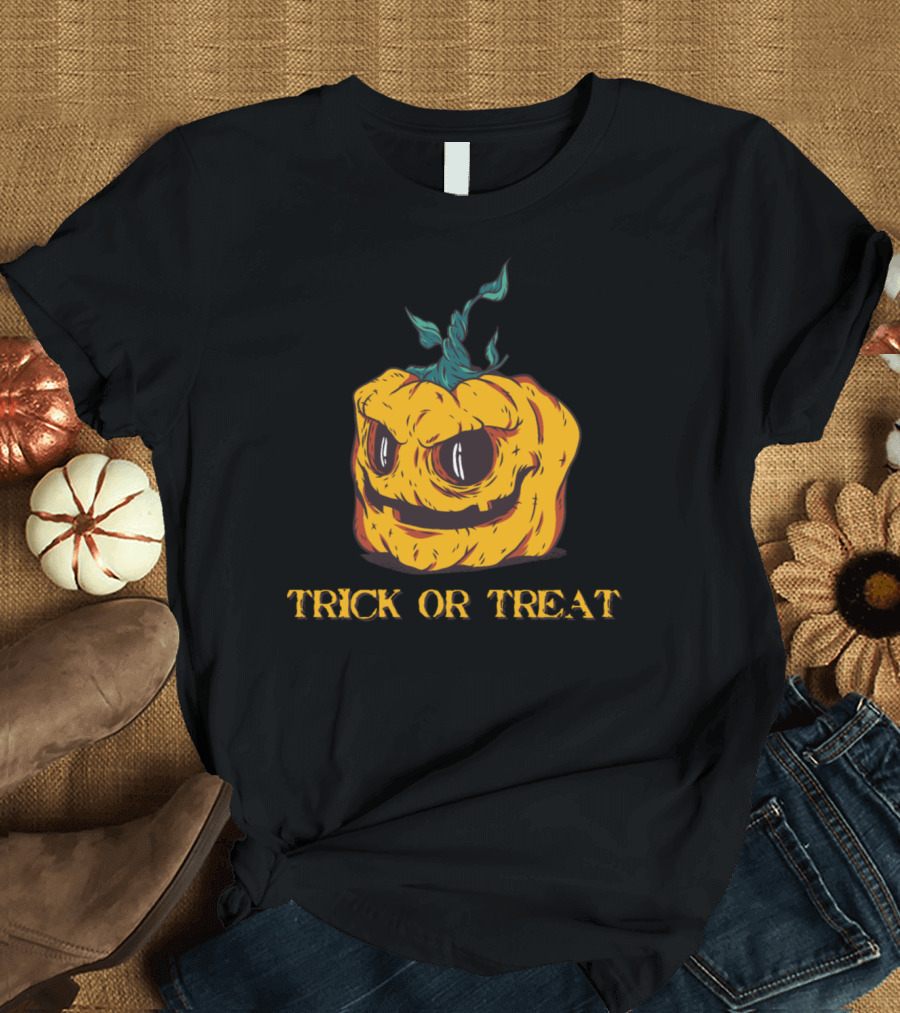 Trick or Treat Pumpkin Halloween Scary Face T-Shirt