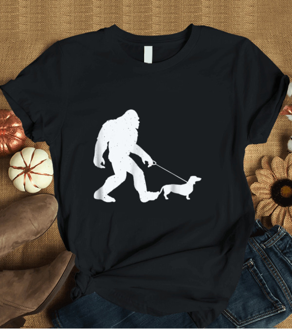 T-Shirt: Bigfoot Walking Dachshund Funny Wiener Dog T-Shirt Bigfoot Walking Dachshund Funny Wiener Dog T-Shirt