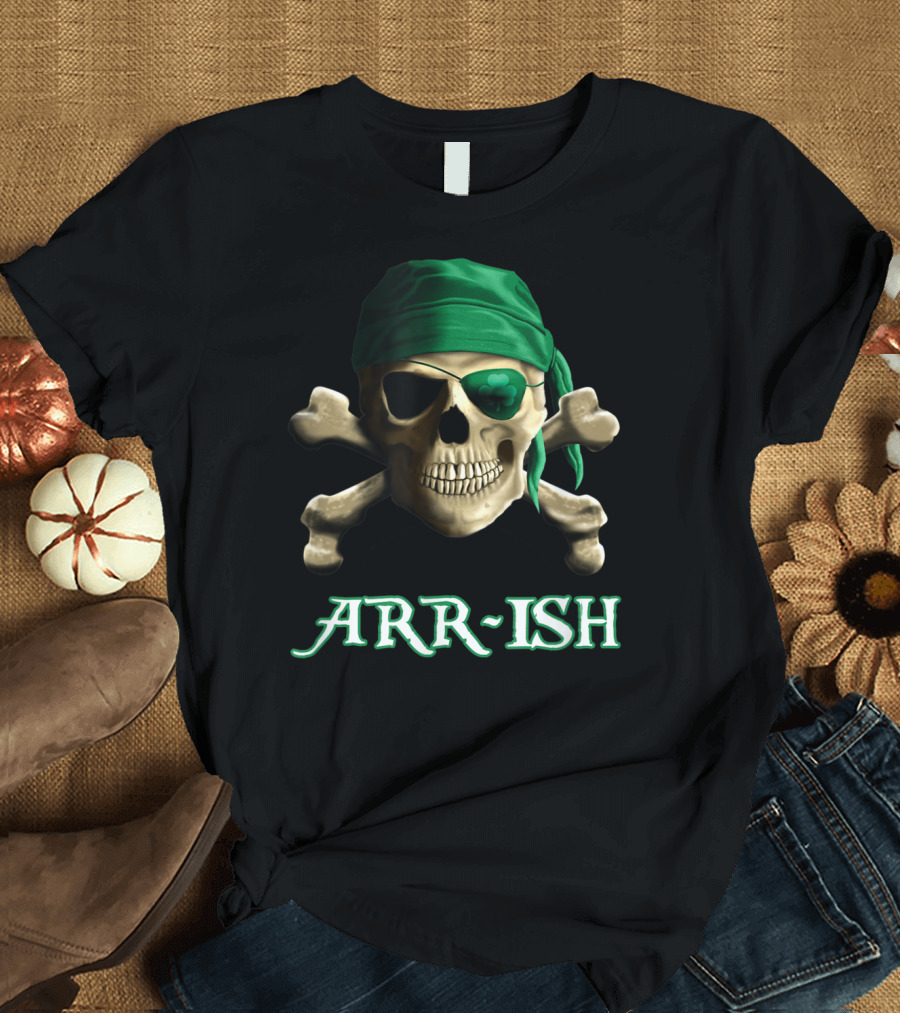 Arrish Skull and Crossbones with Green Bandana and Shamrock Eye Patch for Funny Irish Pirate Saint Patricks Day T-Shirt