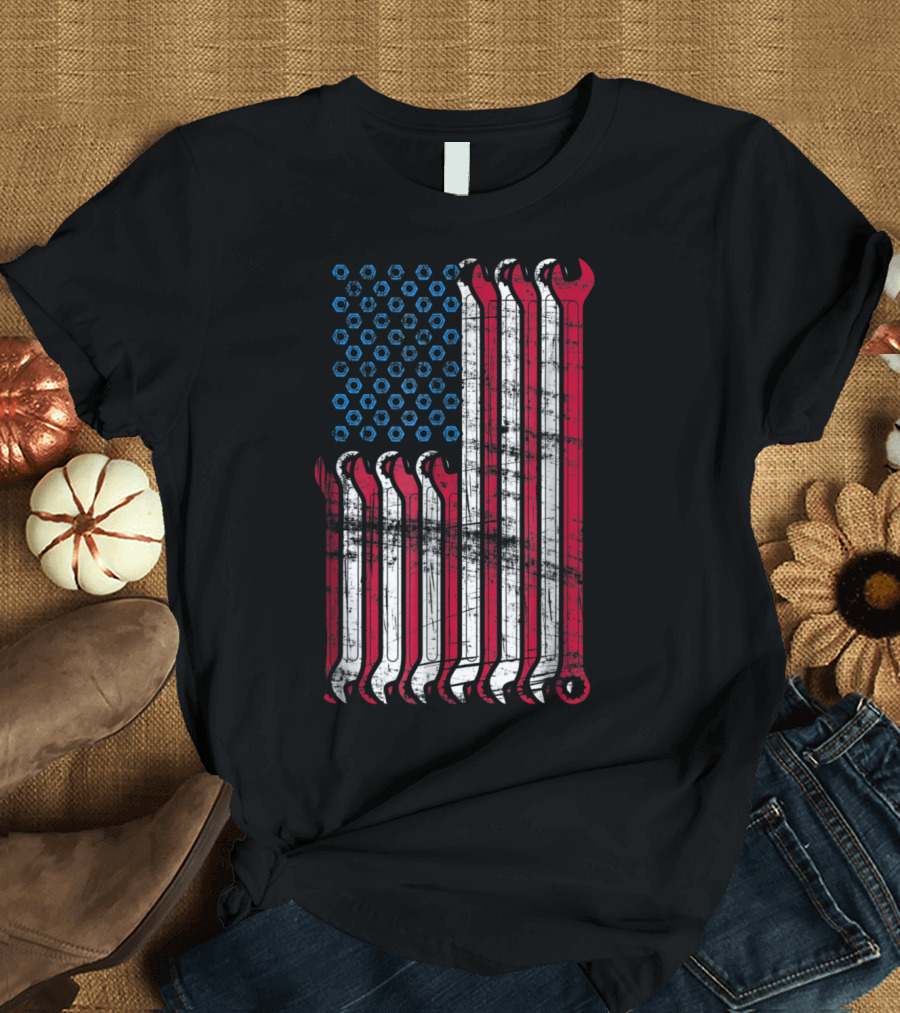 American Flag Wrench Pattern Mechanic Tools T-Shirt