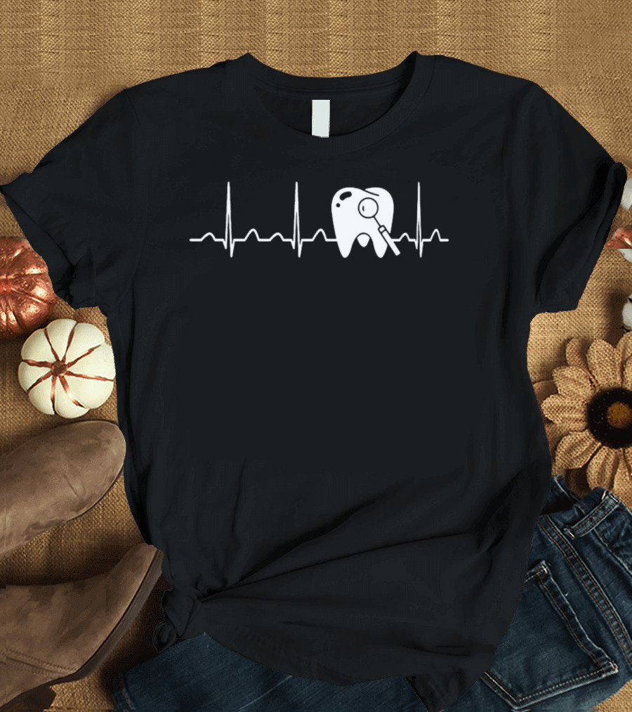 Dentist Heartbeat Tooth and Magnifying Glass EKG T-Shirt