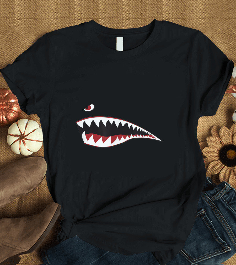 Shark Teeth Nose Art WWII Military Fighter Plane Icon Red Black White T-Shirt