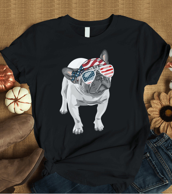 T-Shirt: French Bulldog with American Flag Bandana and Sunglasses USA T-Shirt French Bulldog with American Flag Bandana and Sunglasses USA T-Shirt