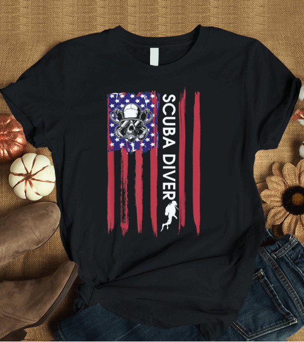 T-Shirt: Scuba Diver USA Flag Skull with Diving Helmet and Diver T-Shirt Scuba Diver USA Flag Skull with Diving Helmet and Diver T-Shirt