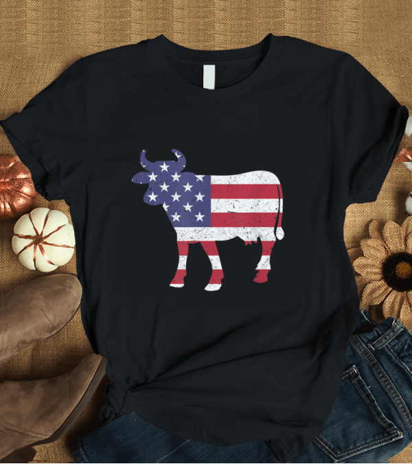 T-Shirt: 4th of July Patriotic Cow in American Flag Colors T-Shirt 4th of July Patriotic Cow in American Flag Colors T-Shirt