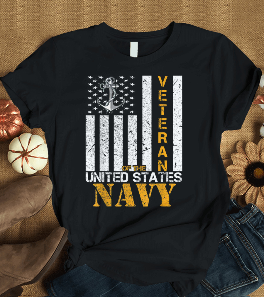 Veteran of the United States Navy Distressed American Flag Anchor T-Shirt