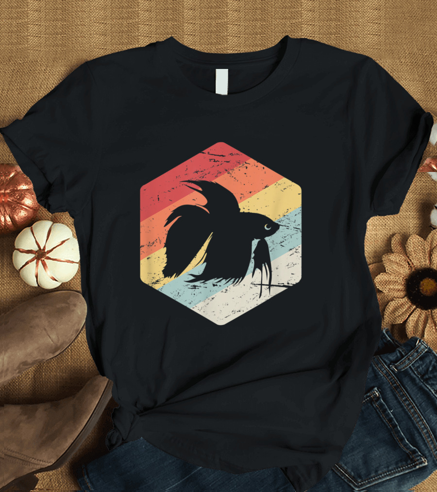Retro Vintage Freshwater Aquarium Betta Fish with Striped Hexagon Background T-Shirt