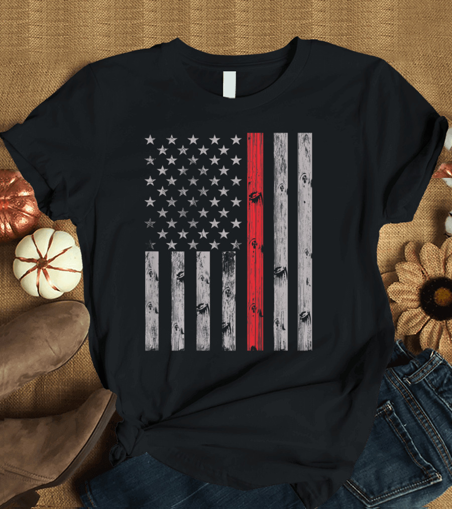 Wood USA Flag 4th July Patriotic Distressed Wooden American Flag Design with Red Stripe T-Shirt