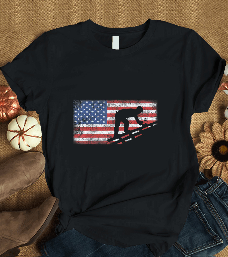 Vintage American Flag Roofer Silhouette on Distressed Stars and Stripes Background T-Shirt