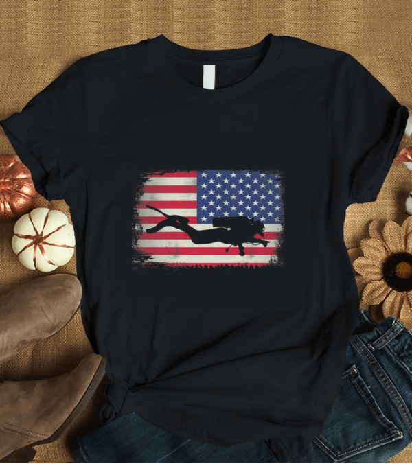 T-Shirt: Vintage USA Flag Scuba Diving Americ T-Shirt Vintage USA Flag Scuba Diving Americ T-Shirt