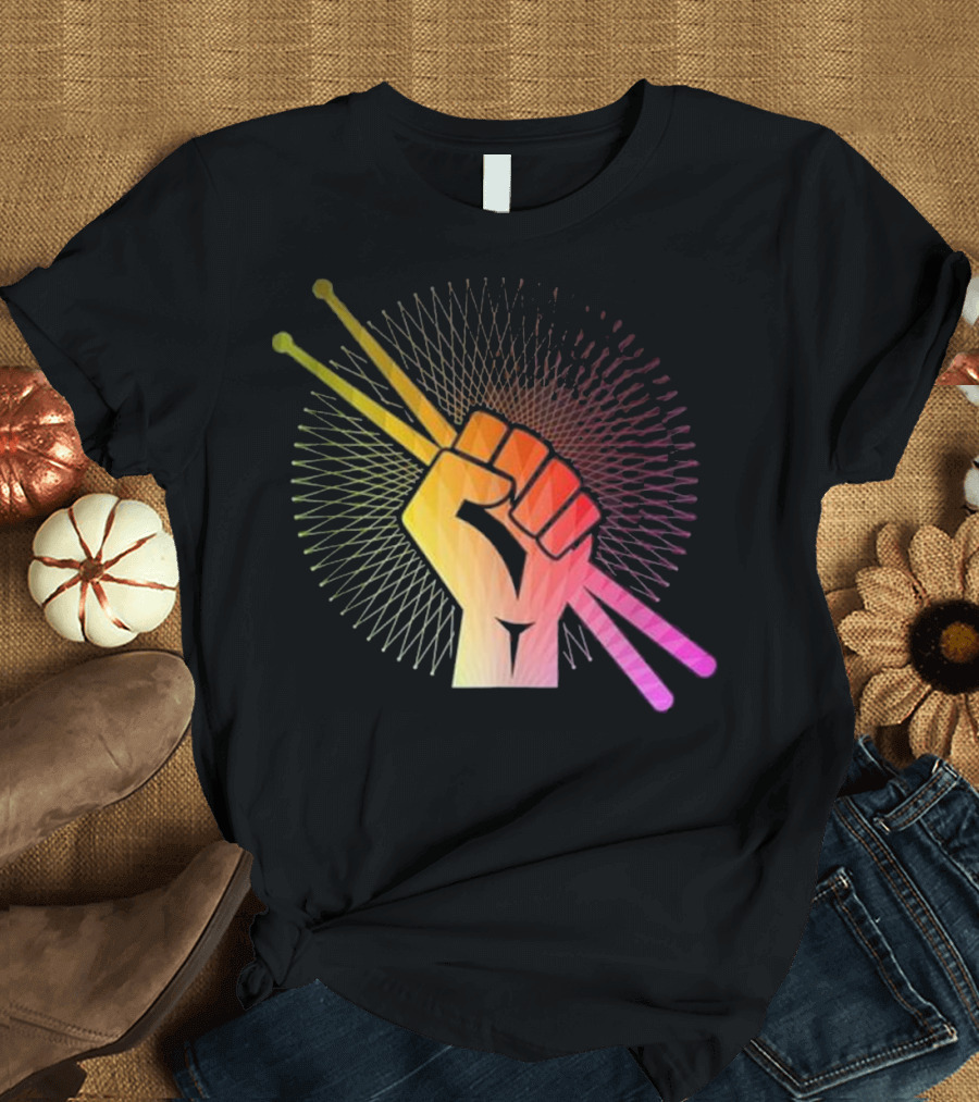 Drummer Drums Vintage Drumming Fist Holding Drumsticks T-Shirt