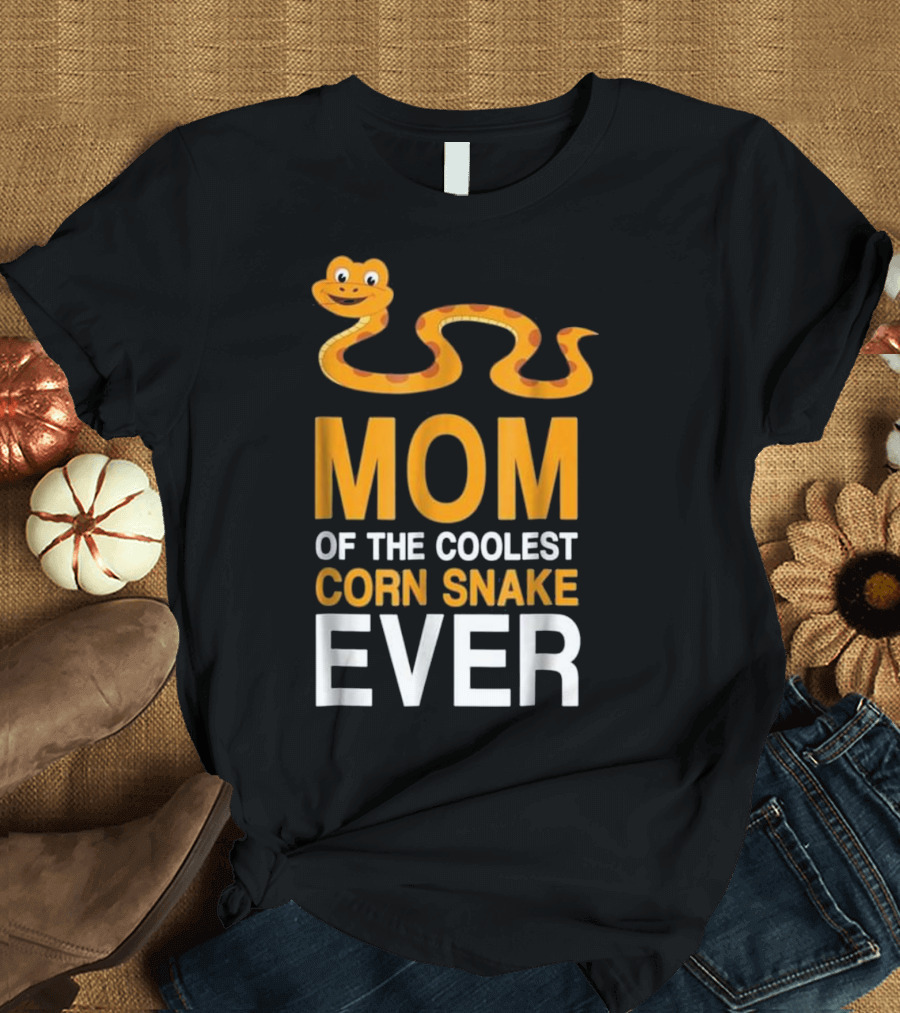 MOM OF THE COOLEST CORN SNAKE EVER T-Shirt