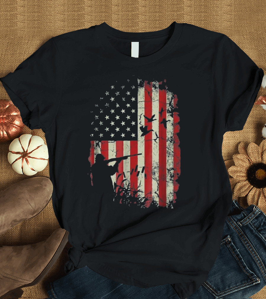 Duck Hunter USA American Flag Hunting T-Shirt