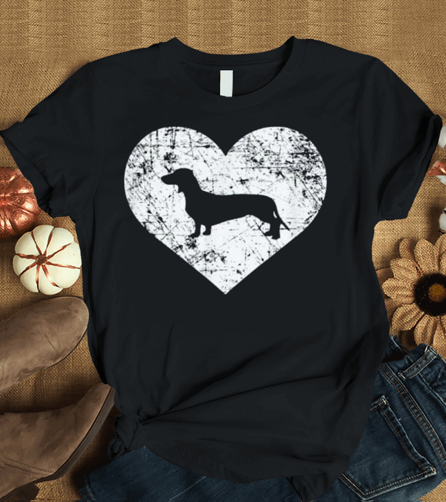 I Love Dachshund Doxie Heart Silhouette in Grunge T-Shirt