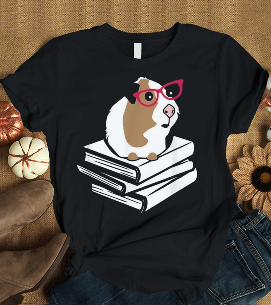Guinea Pig Nerd with Red Glasses on Books Reading Love T-Shirt
