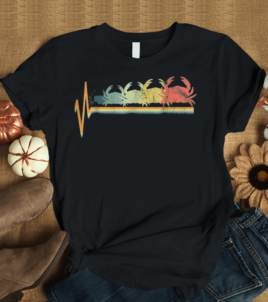 Crab Crabs Heartbeat Retro Vintage Line T-Shirt
