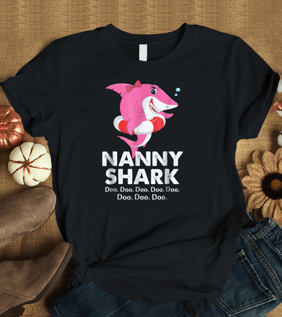 Nanny Shark Doo Doo Doo Grandma Family Shark Ha T-Shirt