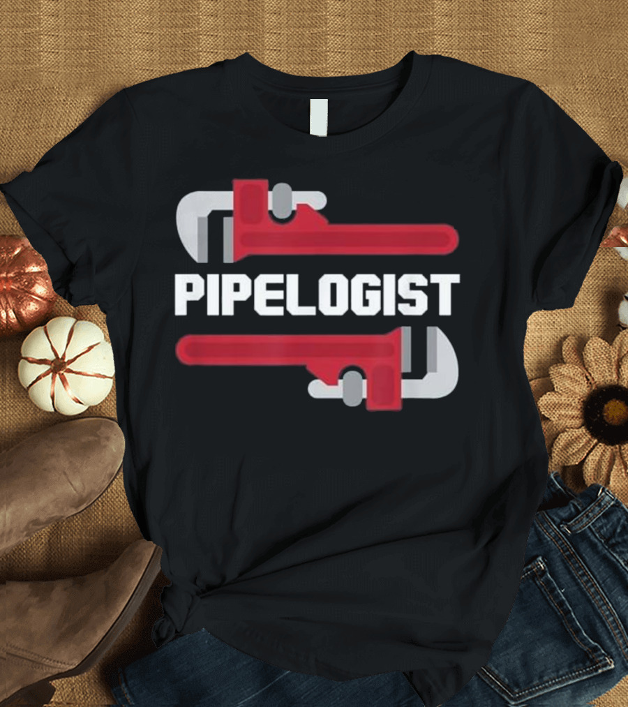 Pipelogist Plumbing Plumbers Wrench T-Shirt
