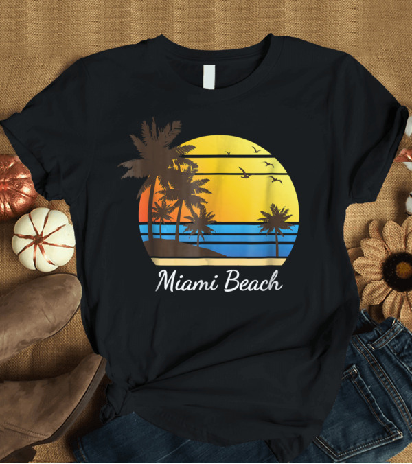 T-Shirt: Miami Beach Florida Travel Palm Sunset Scene T-Shirt Miami Beach Florida Travel Palm Sunset Scene T-Shirt