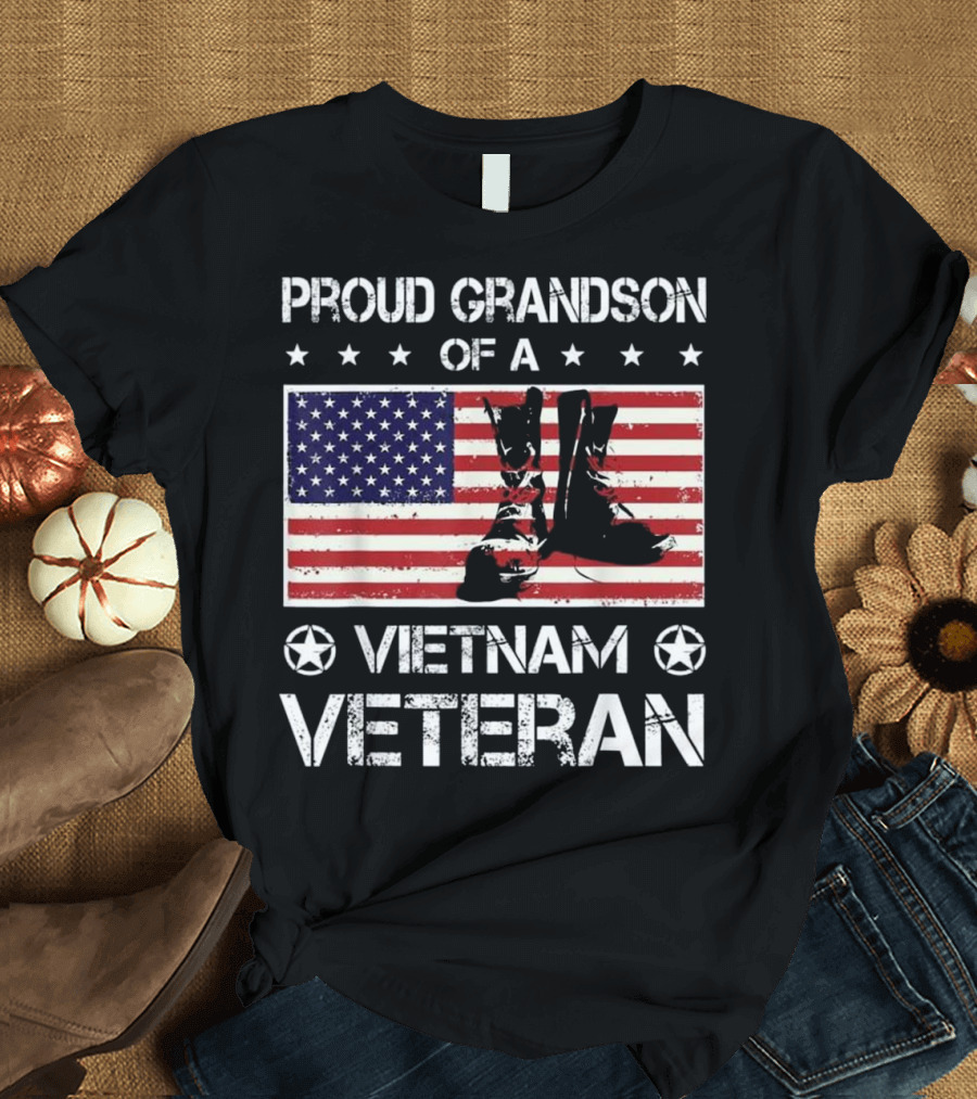 Proud Grandson of a Vietnam Veteran American Flag and Combat Boots T-Shirt