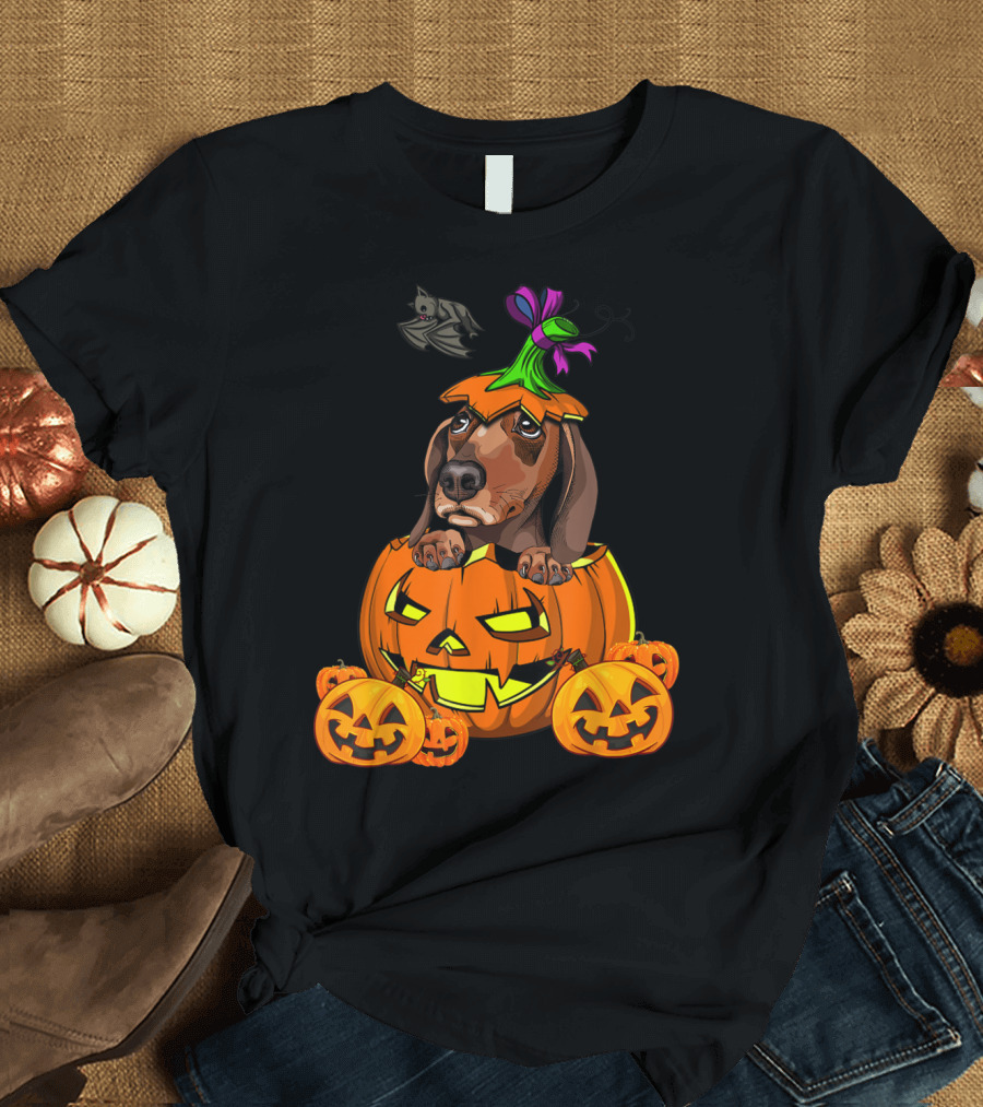 Dachshund in Pumpkin with Halloween Jack-o'-Lanterns and Bat T-Shirt