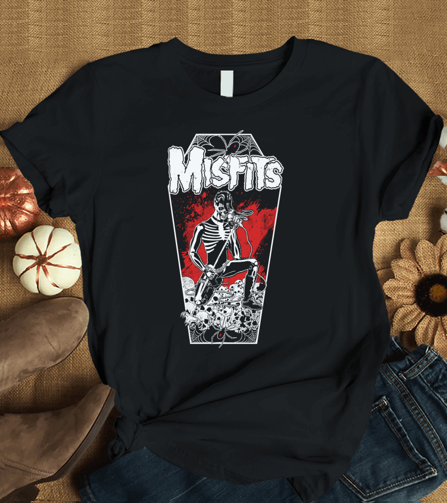 Misfits Coffin Skeleton Skulls Red Black T-Shirt