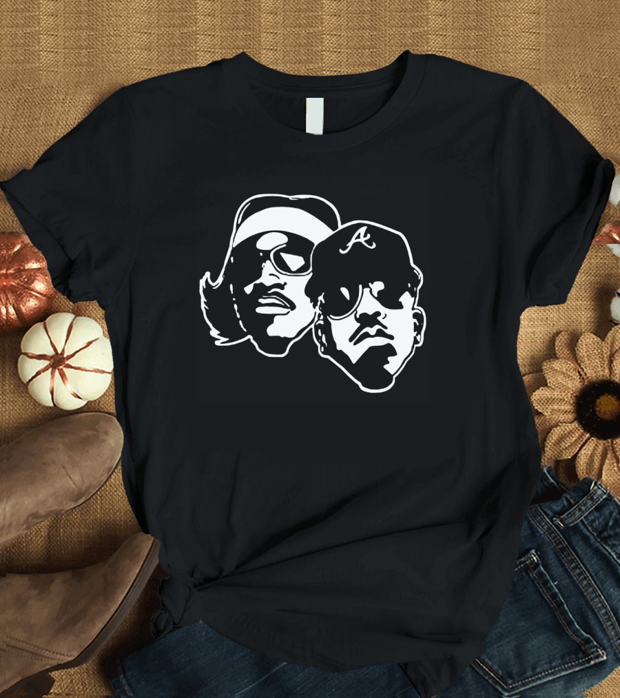 Duo With Iconic Sunglasses And Cap With A T-Shirt
