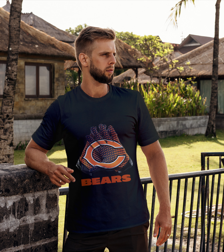 Chicago Bears C Logo Gloves Nfl Bears T-Shirt