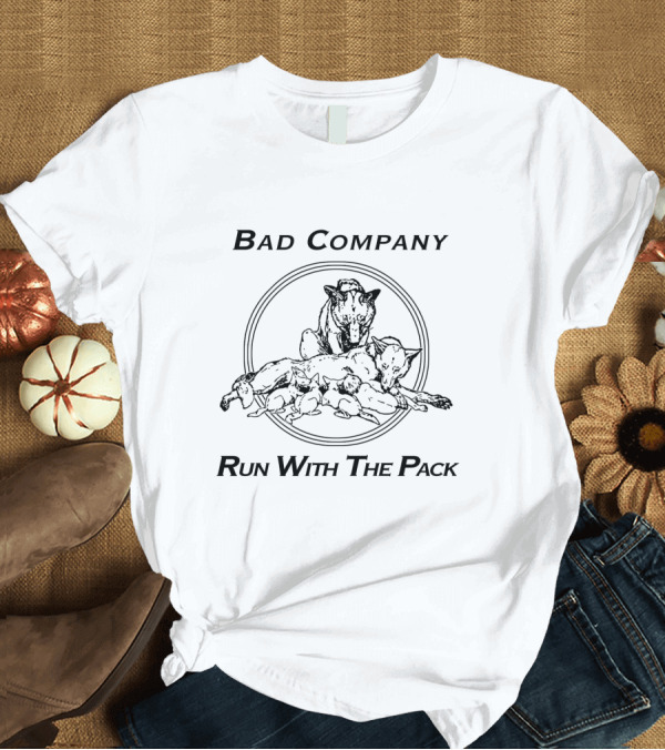 T-Shirt: Bad Company Run With The Pack Wolves in Circle T-Shirt Bad Company Run With The Pack Wolves in Circle T-Shirt