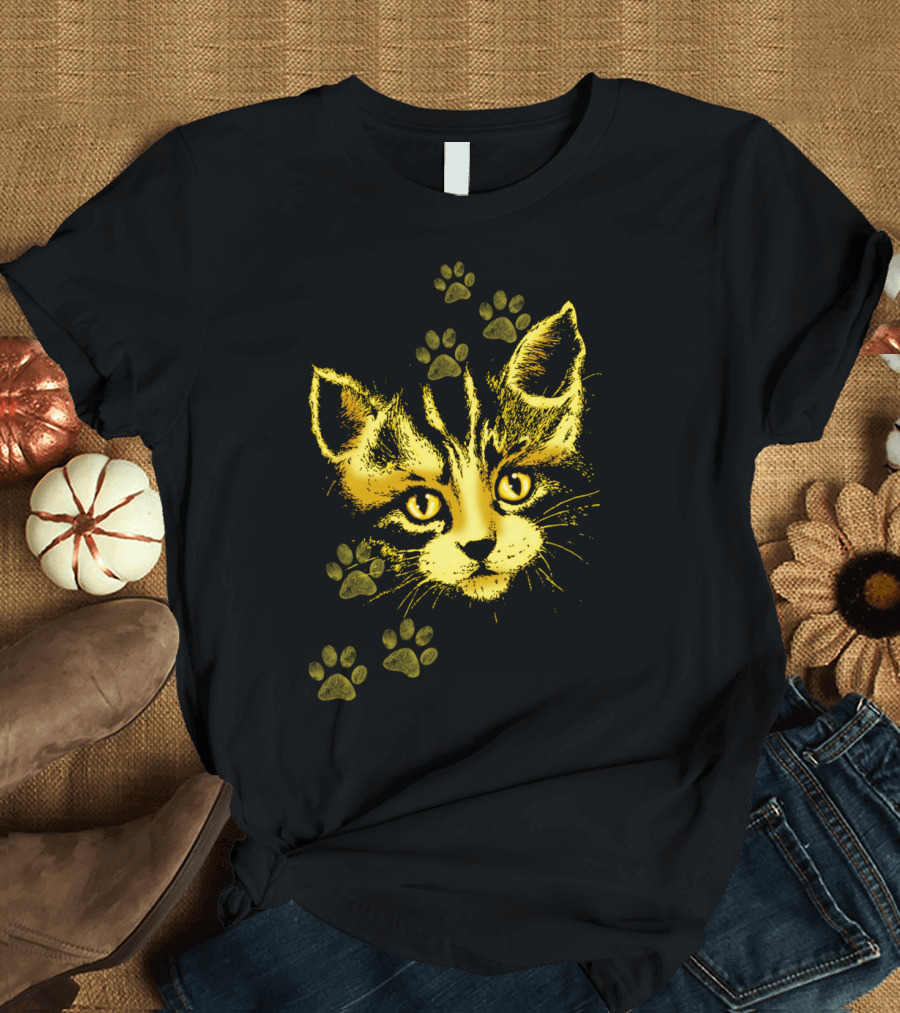 Cute Cat Portrait With Paws Prints Yellow Feline Face Paws T-Shirt