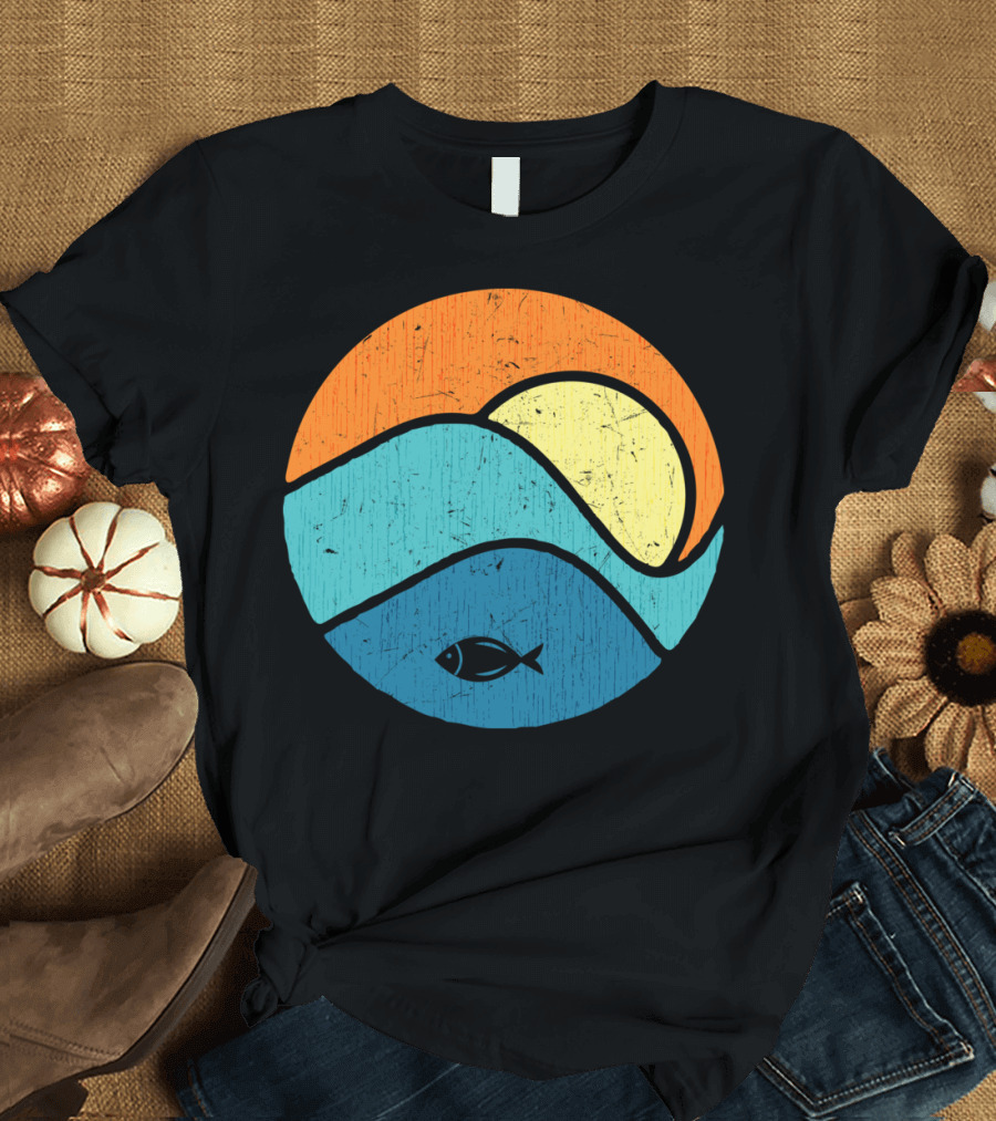 Fish in Vibrant Sunrise Horizon Circle Waves T-Shirt
