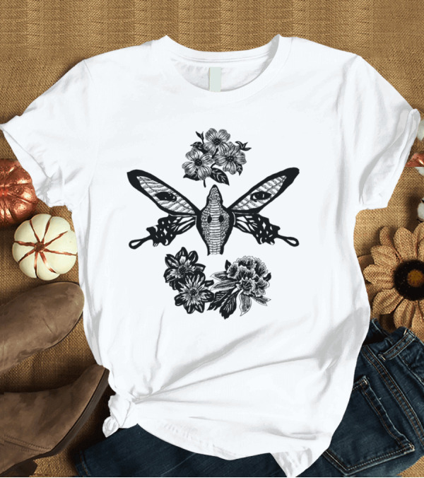 T-Shirt: Bits and Pieces Moth and Floral Arrangement T-Shirt Bits and Pieces Moth and Floral Arrangement T-Shirt