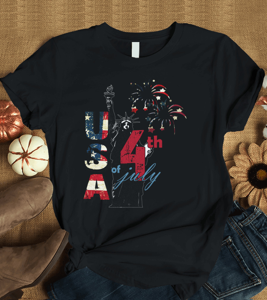 USA 4th of July Statue of Liberty Fireworks T-Shirt