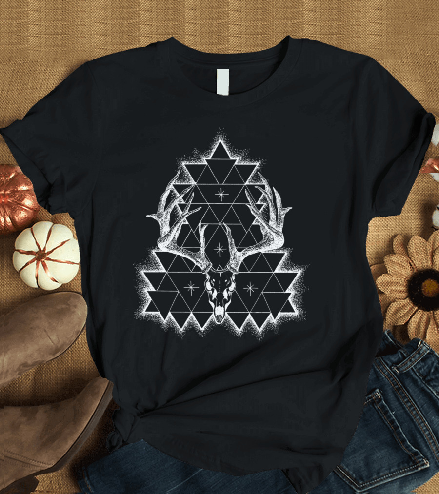 Decay Geometric Deer Skull Triangular Pattern White T-Shirt